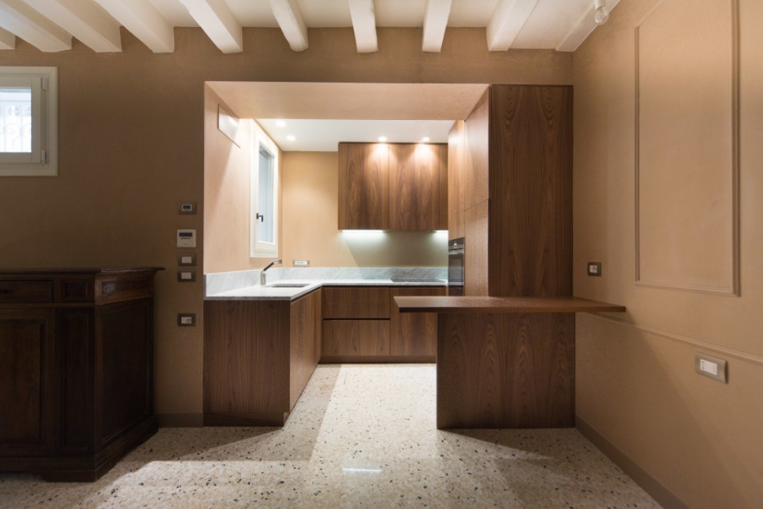 Cucina in noce canaletto